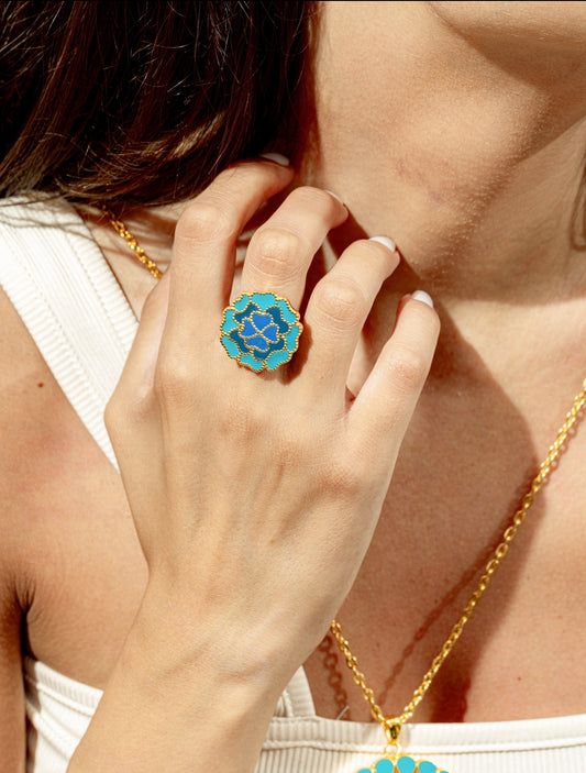 Clover Ring